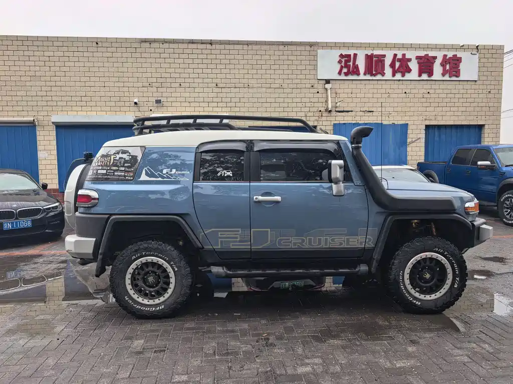 Toyota FJ Cruiser 2019 — фото 9