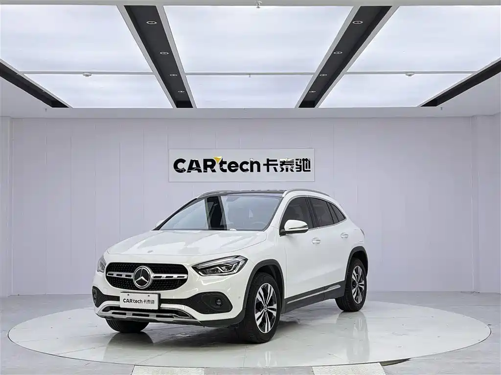 Mercedes-Benz GLA 2021 — фото 1