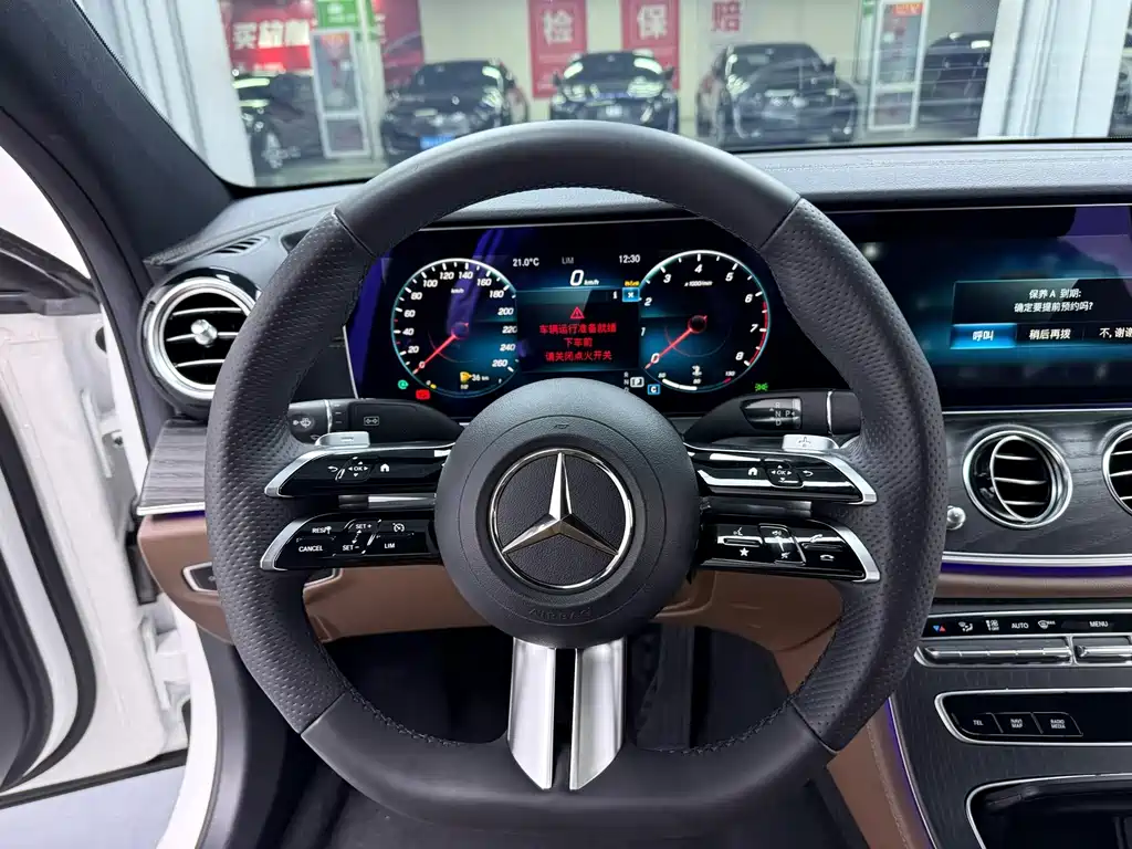 Mercedes-Benz E-Class 2023 — фото 6