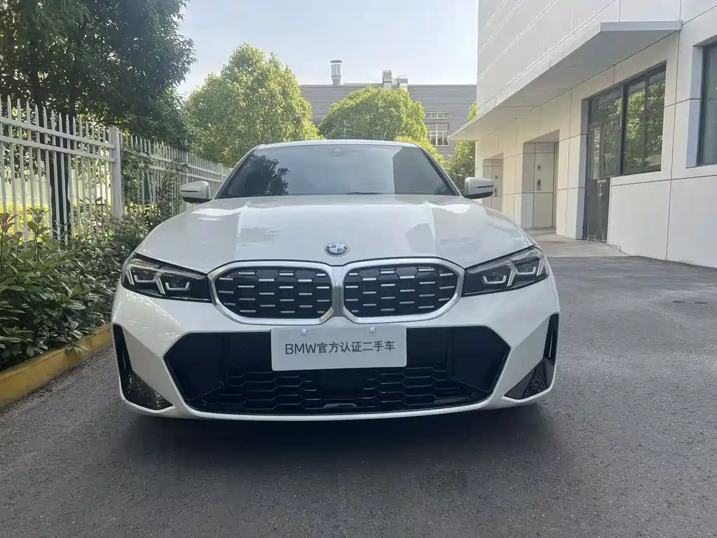 BMW 3 Series 2025