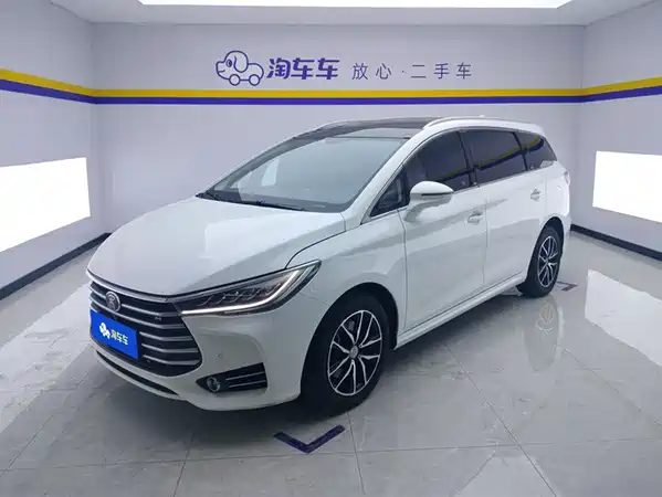 BYD Song MAX 2017