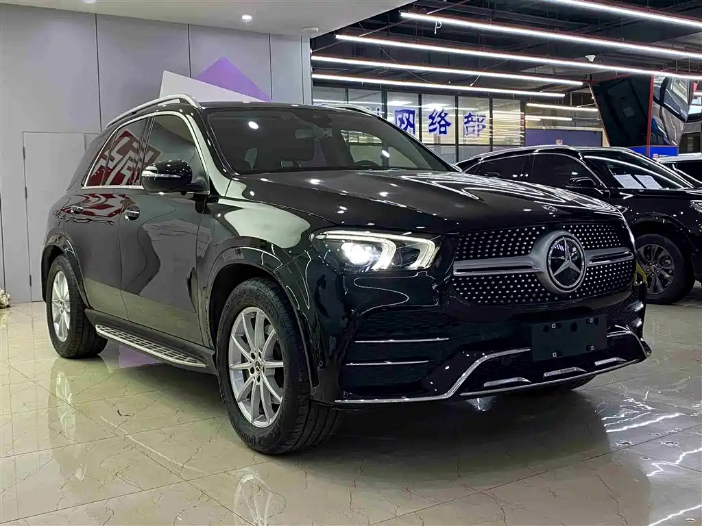 Mercedes-Benz GLE 2020 — фото 3
