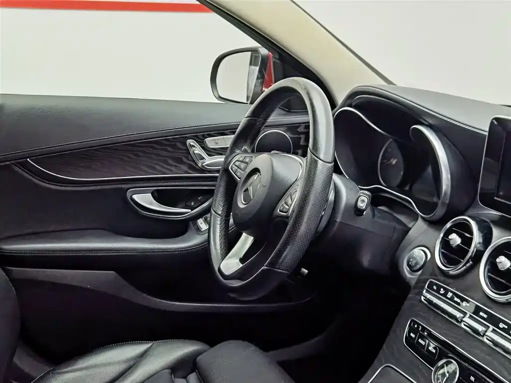 Mercedes-Benz C-Class 2017 — фото 22