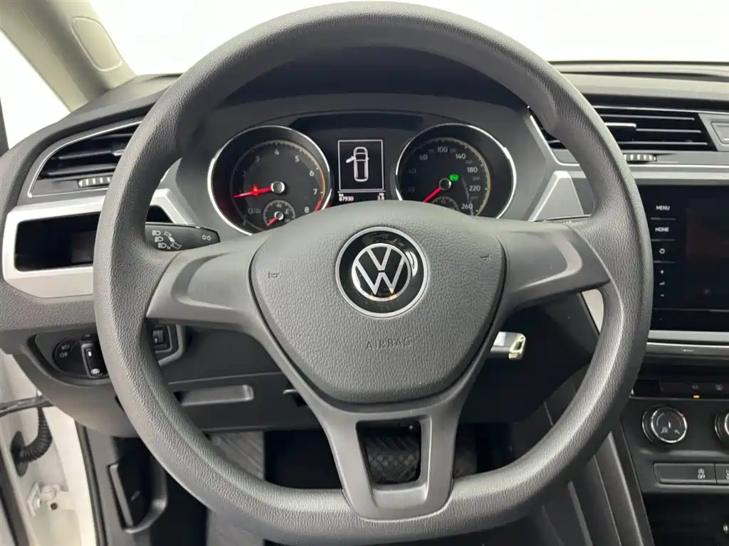 Volkswagen Touran 2021