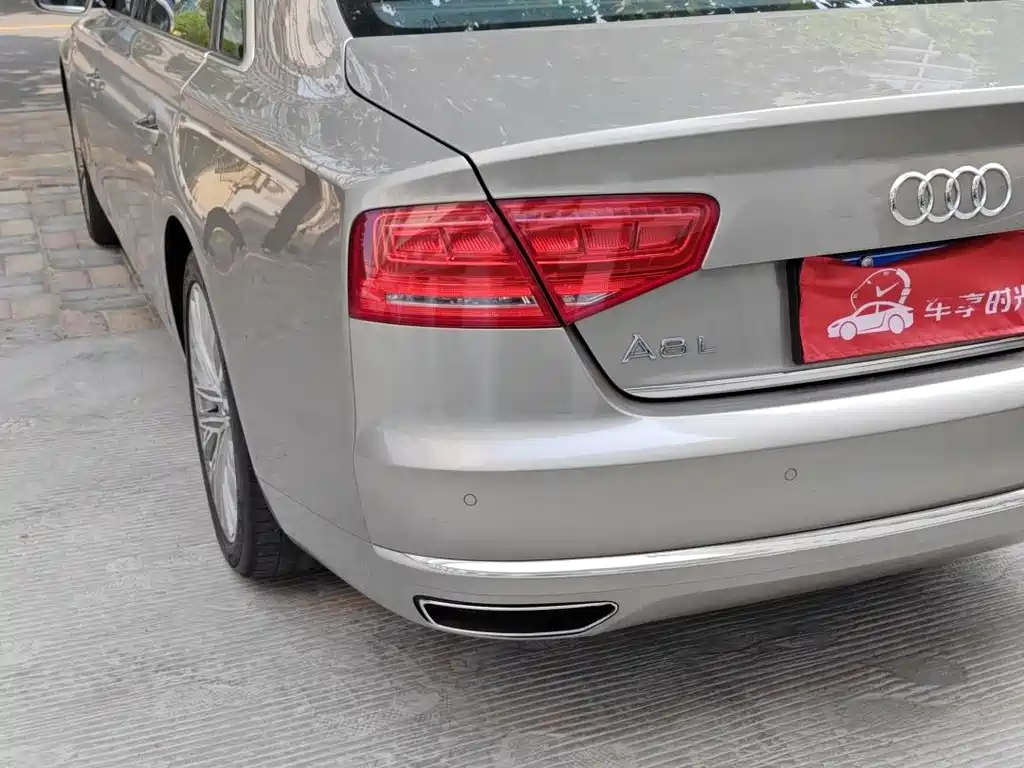 Audi A8 2013