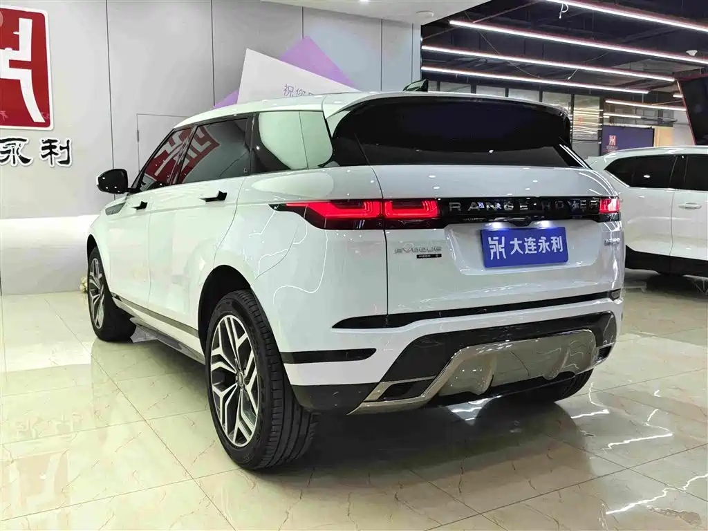 Land Rover Evoque 2022 — фото 6