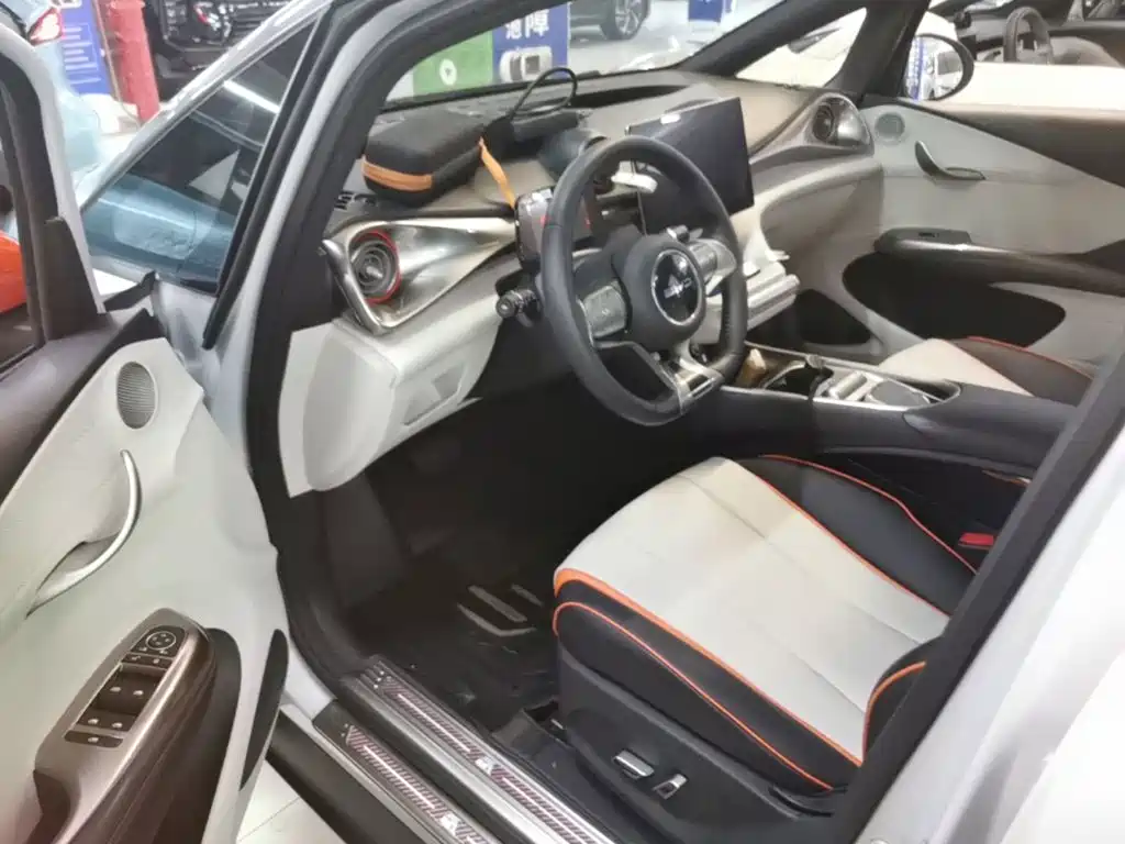 BYD Dolphin 2022 — фото 16
