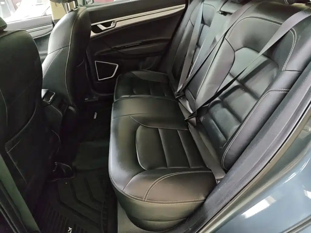 Geely Emgrand GS 2019 — фото 17