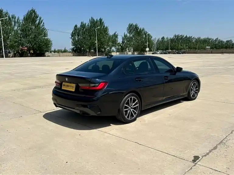 BMW 3 Series 2022