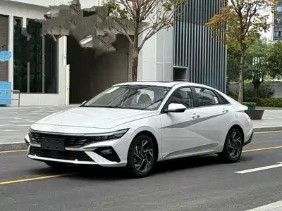 Hyundai Elantra 2023