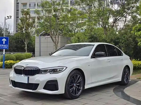 BMW 3 Series 2021