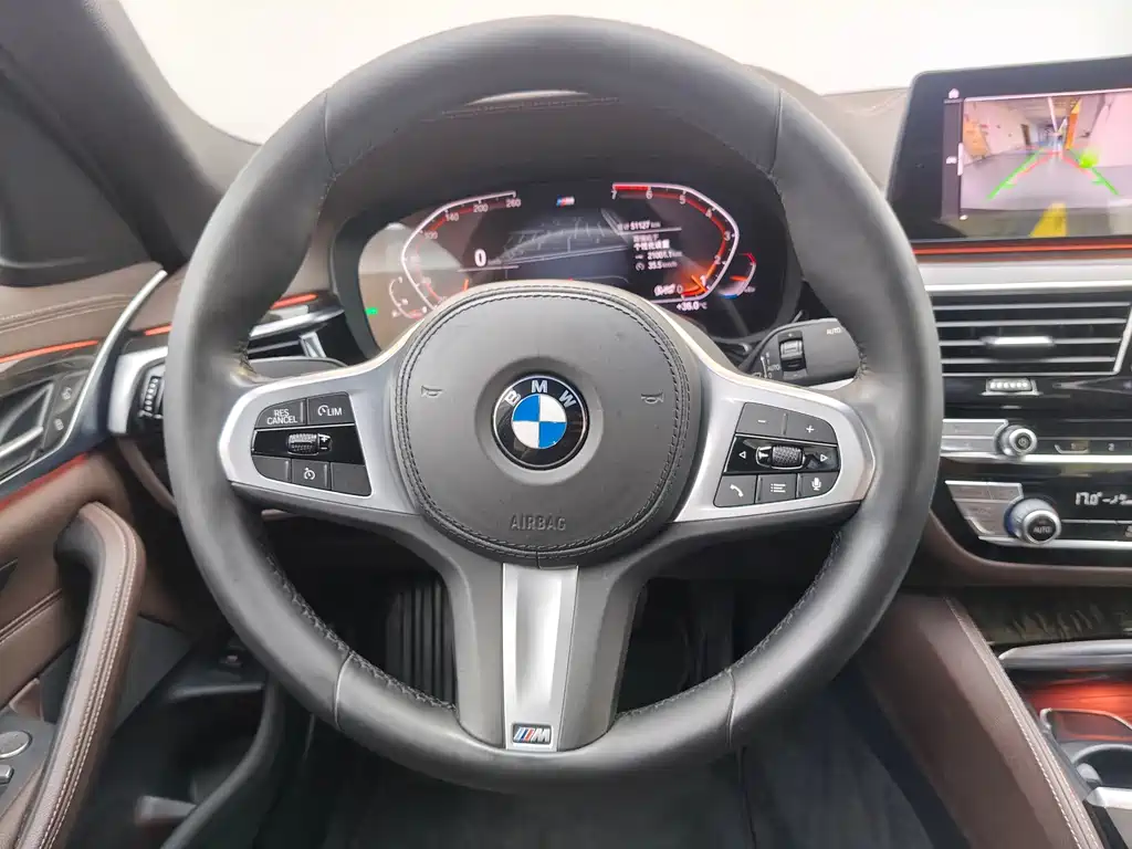 BMW 5 Series 2020 — фото 11