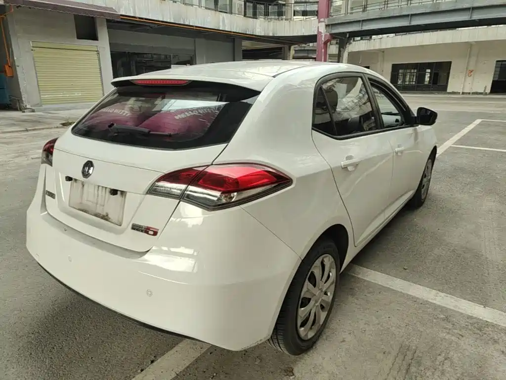 MG MG5 2016