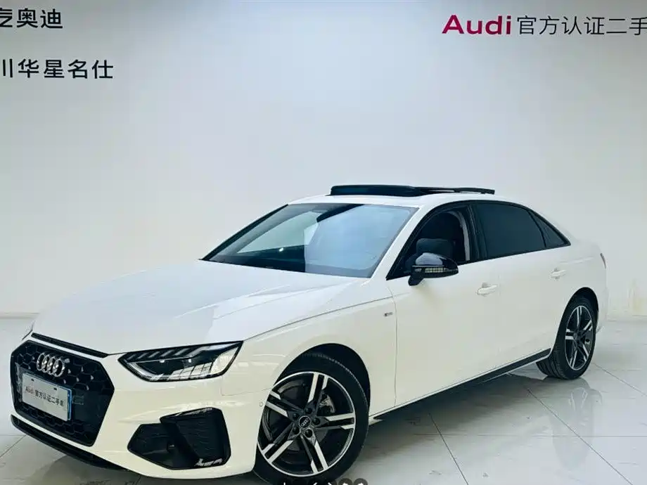 Audi A4L 2022 — фото 1