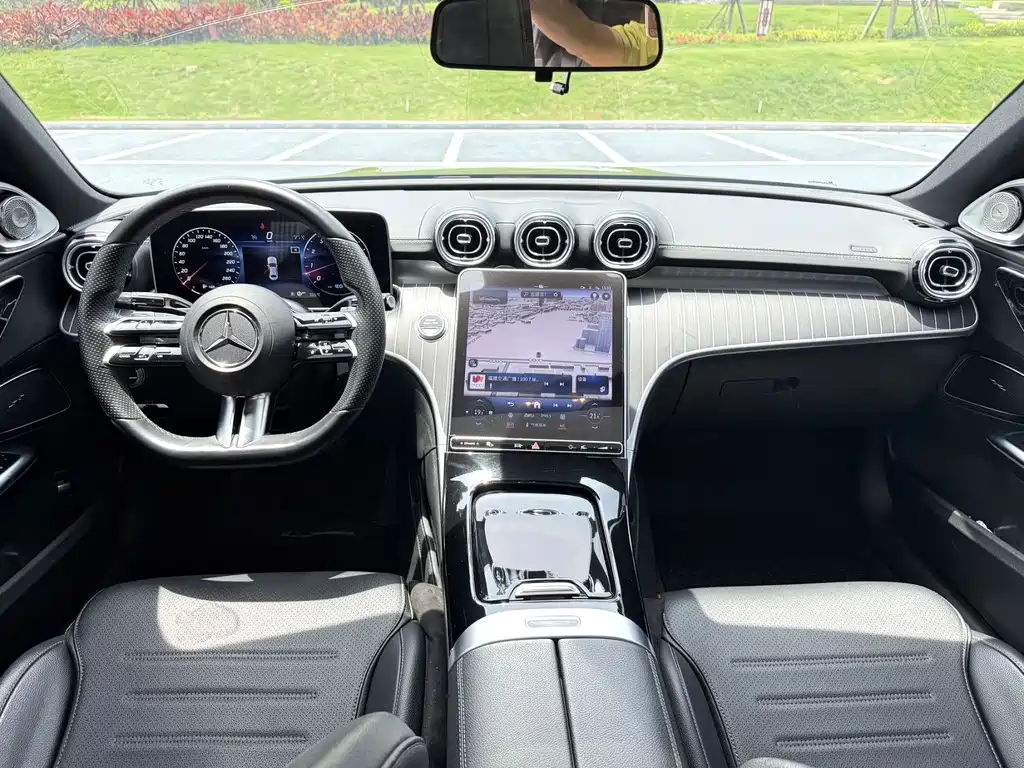 Mercedes-Benz C-Class 2022