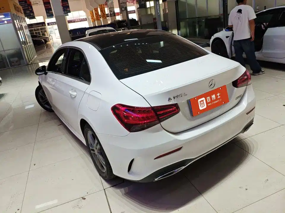 Mercedes-Benz A-Class 2023 — фото 6