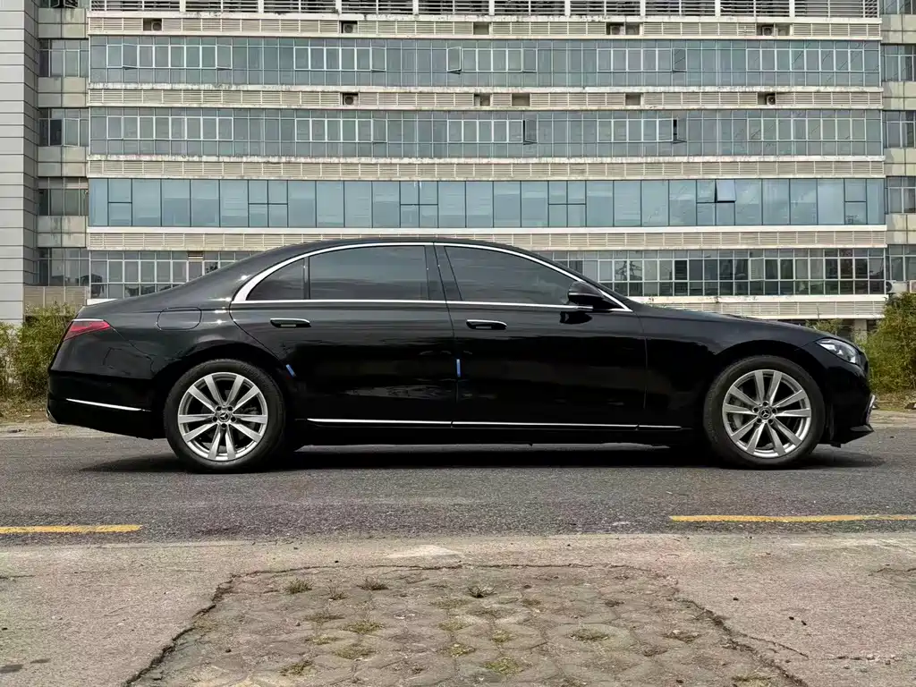 Mercedes-Benz S-Class 2023 — фото 5