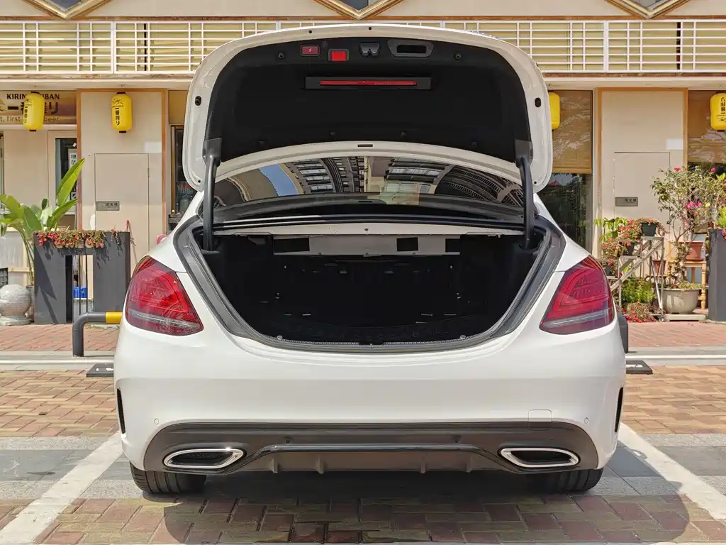 Mercedes-Benz C-Class 2022 — фото 18