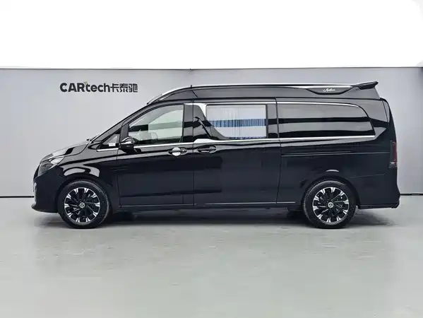 Mercedes-Benz V-Class 2024