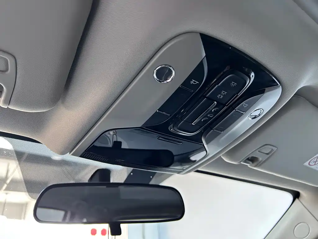 GAC Motor Trumpchi M8 2023 — фото 15