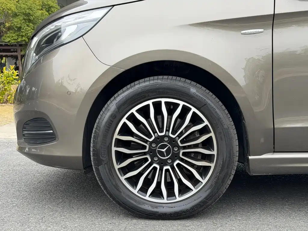 Mercedes-Benz V-Class 2018 — фото 8