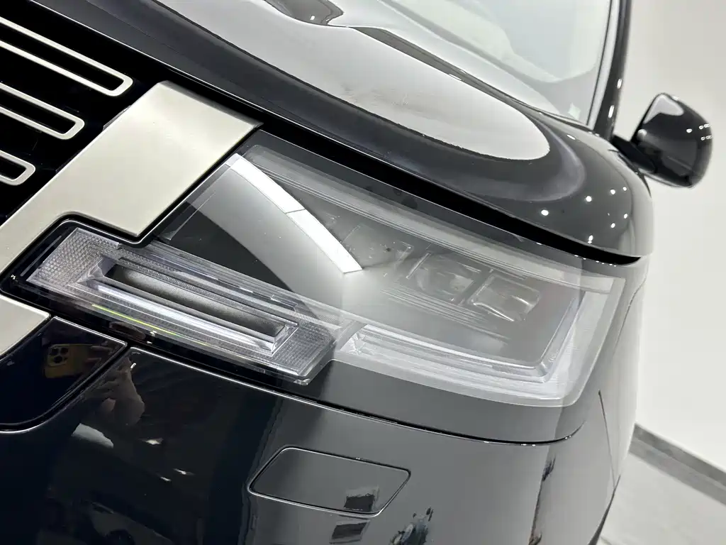 Land Rover Range Rover 2025 — фото 19