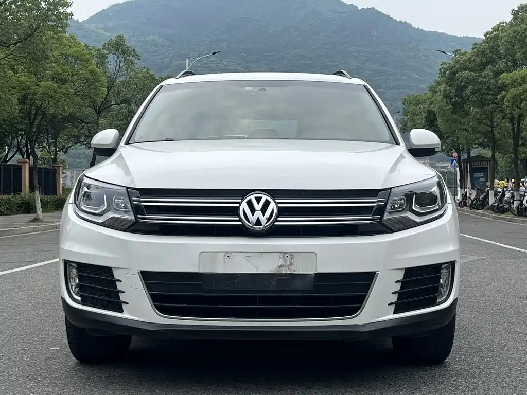 Volkswagen Tiguan 2016 — фото 2