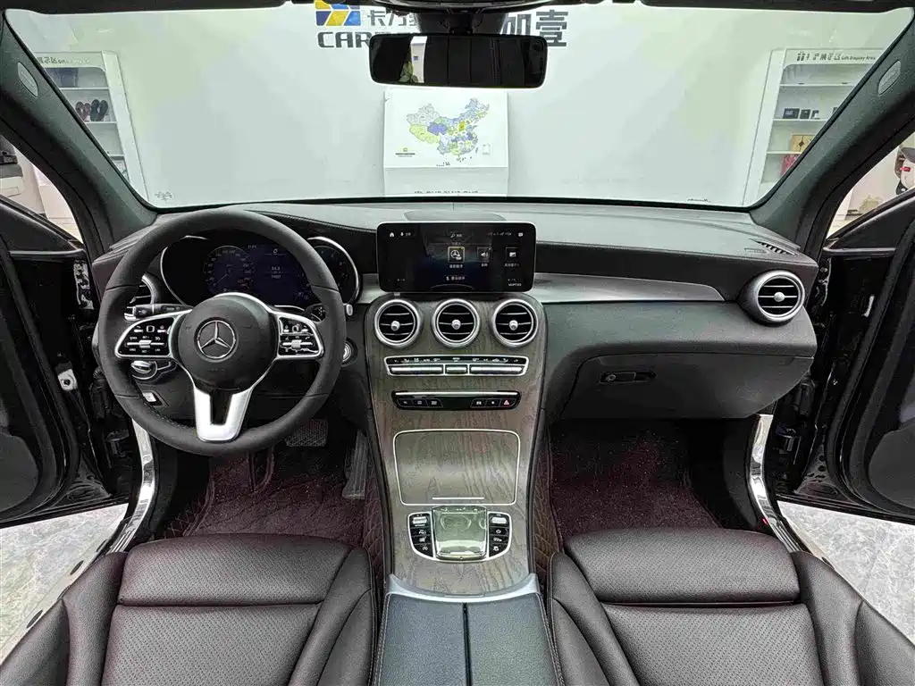 Mercedes-Benz GLC 2021 — фото 11