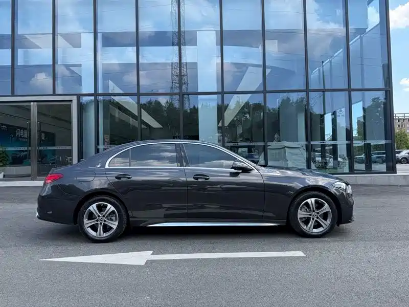 Mercedes-Benz C-Class 2022 — фото 11
