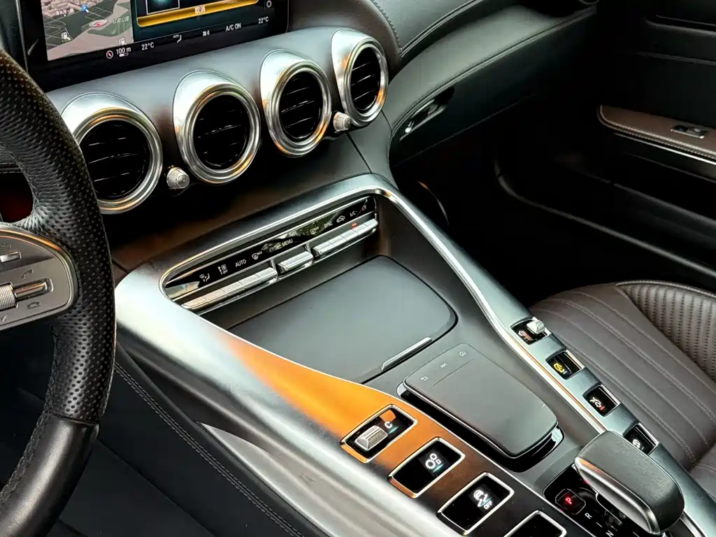 Mercedes-Benz AMG GT 2020 — фото 5
