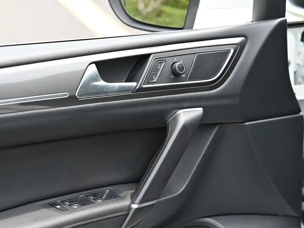 Volkswagen Golf Jialu 2019 — фото 12
