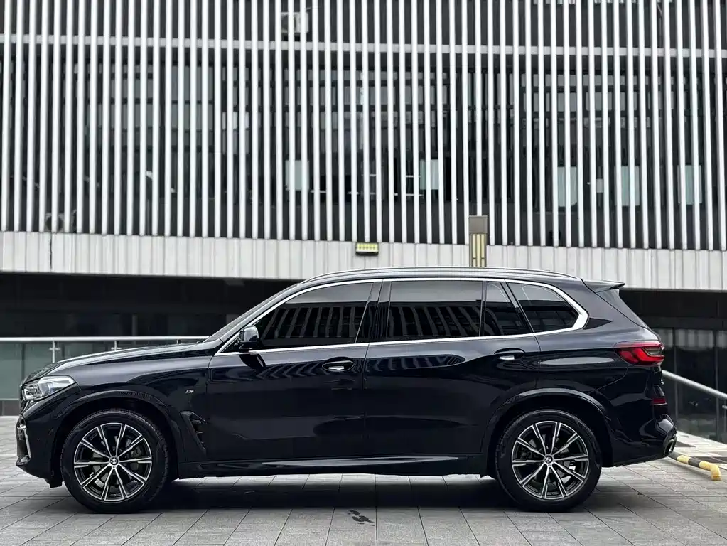 BMW X5 2023 — фото 8