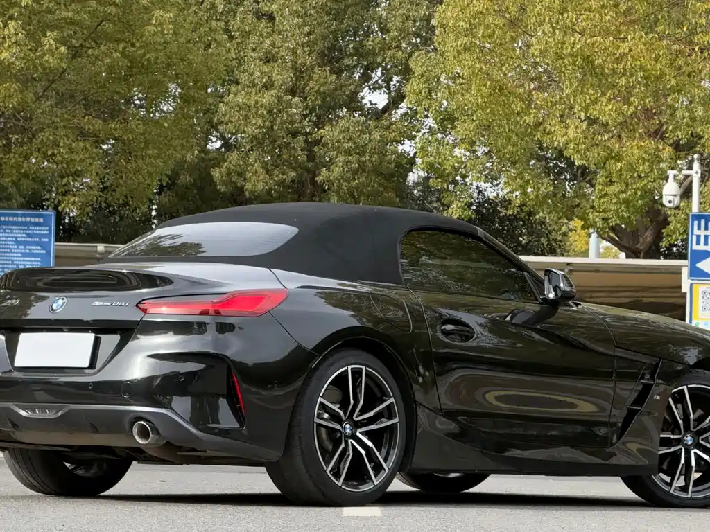 BMW Z4 2021 — фото 5