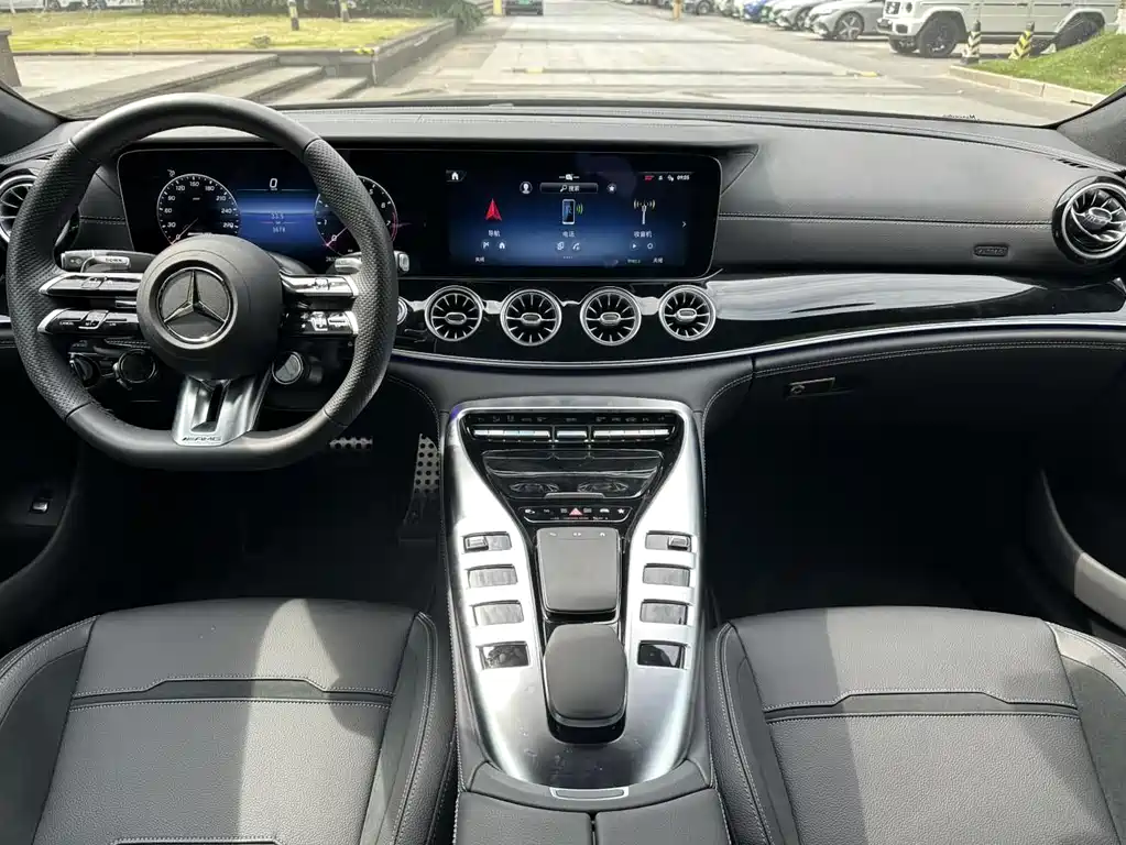 Mercedes-Benz AMG GT 2025