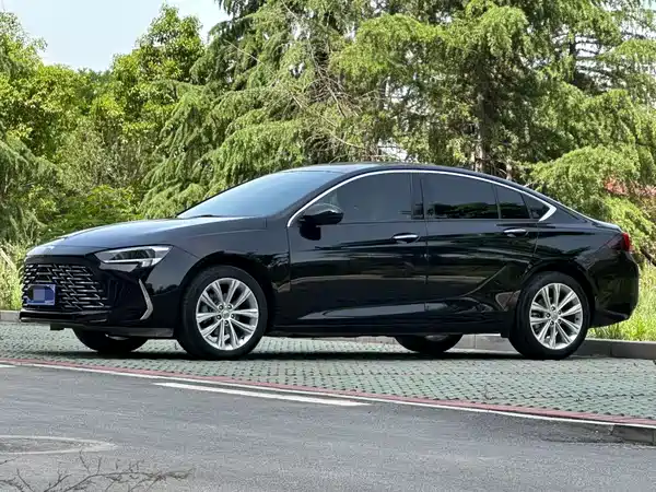 Buick Regal 2024
