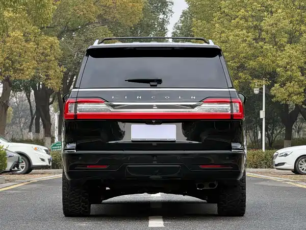 Lincoln Navigator 2022