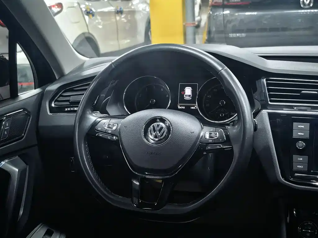 Volkswagen Tiguan L 2019 — фото 9