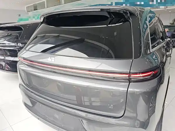 Li Auto L8 2023