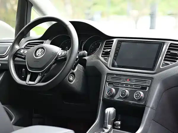 Volkswagen Golf Jialu 2019