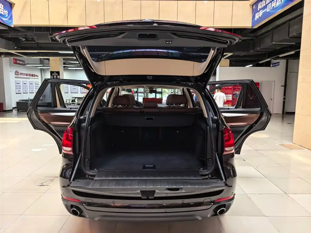 BMW X5 2017 — фото 17