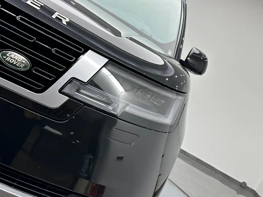 Land Rover Range Rover 2023 — фото 15
