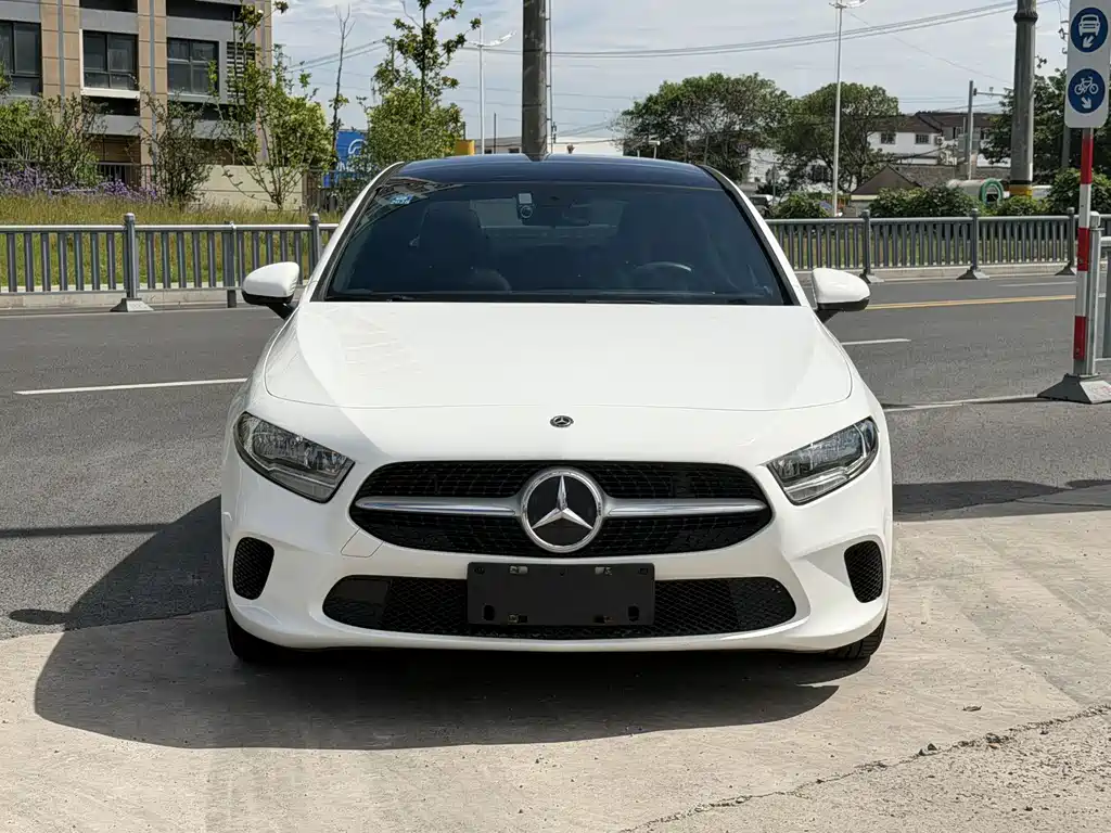 Mercedes-Benz A-Class 2020 — фото 2