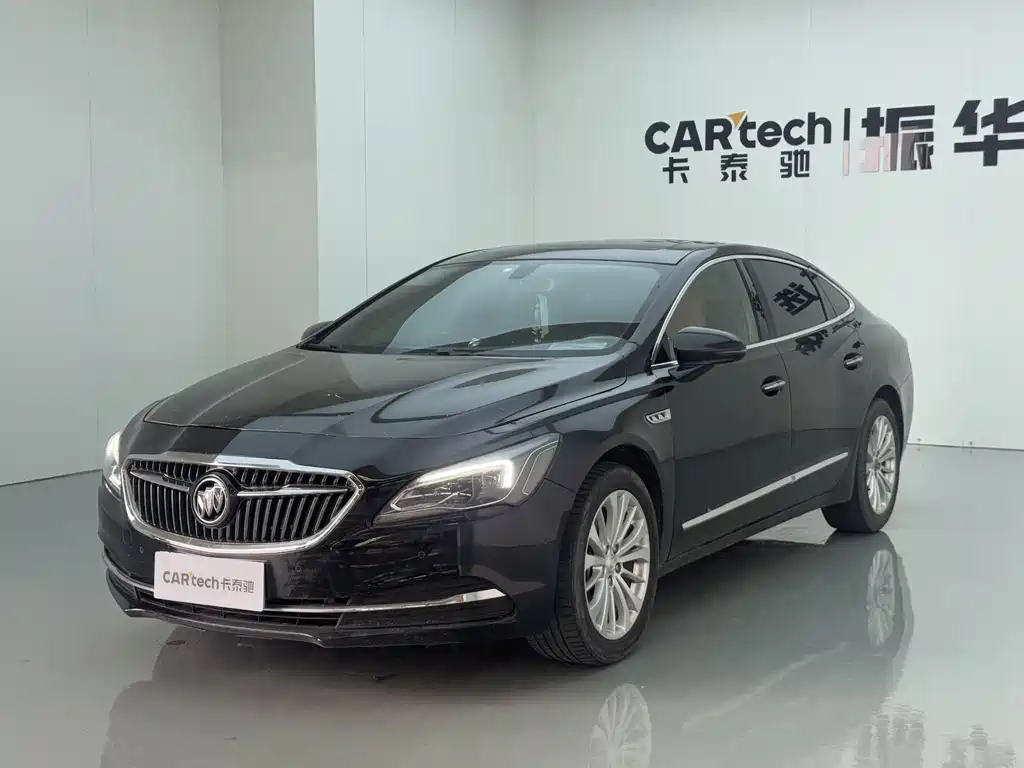 Buick LaCrosse 2018 — фото 1