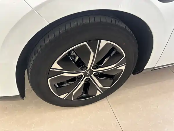 XPeng P5 2022