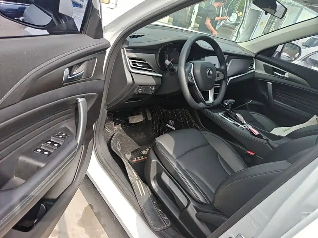 Changan CS35PLUS 2020 — фото 16