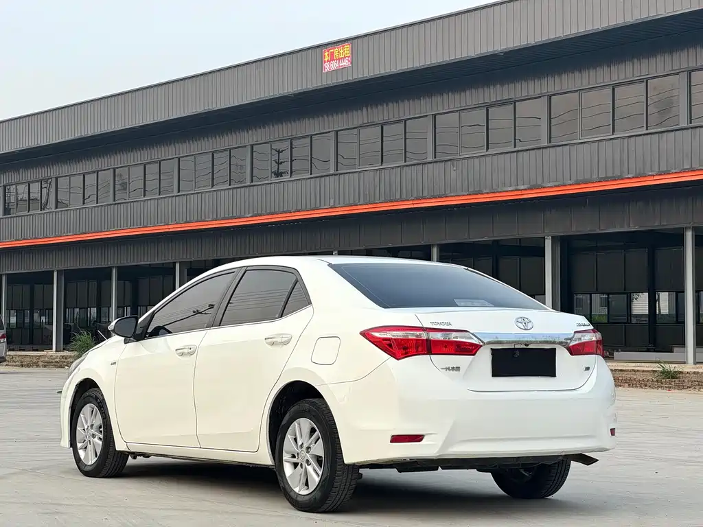 Toyota Corolla 2016 — фото 4