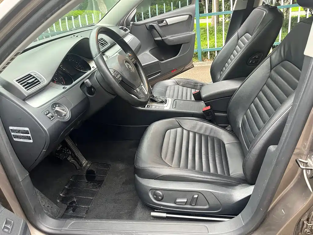 Volkswagen Magotan 2014