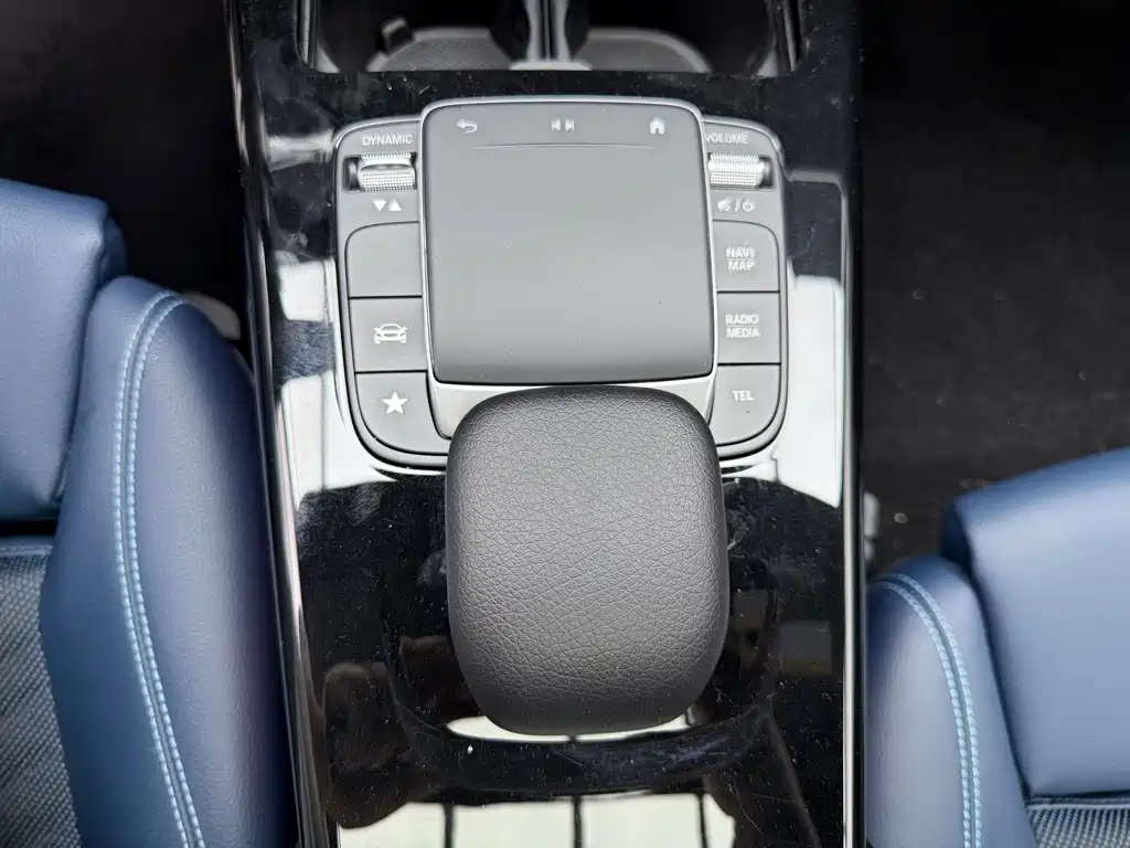 Mercedes-Benz A-Class 2022 — фото 11