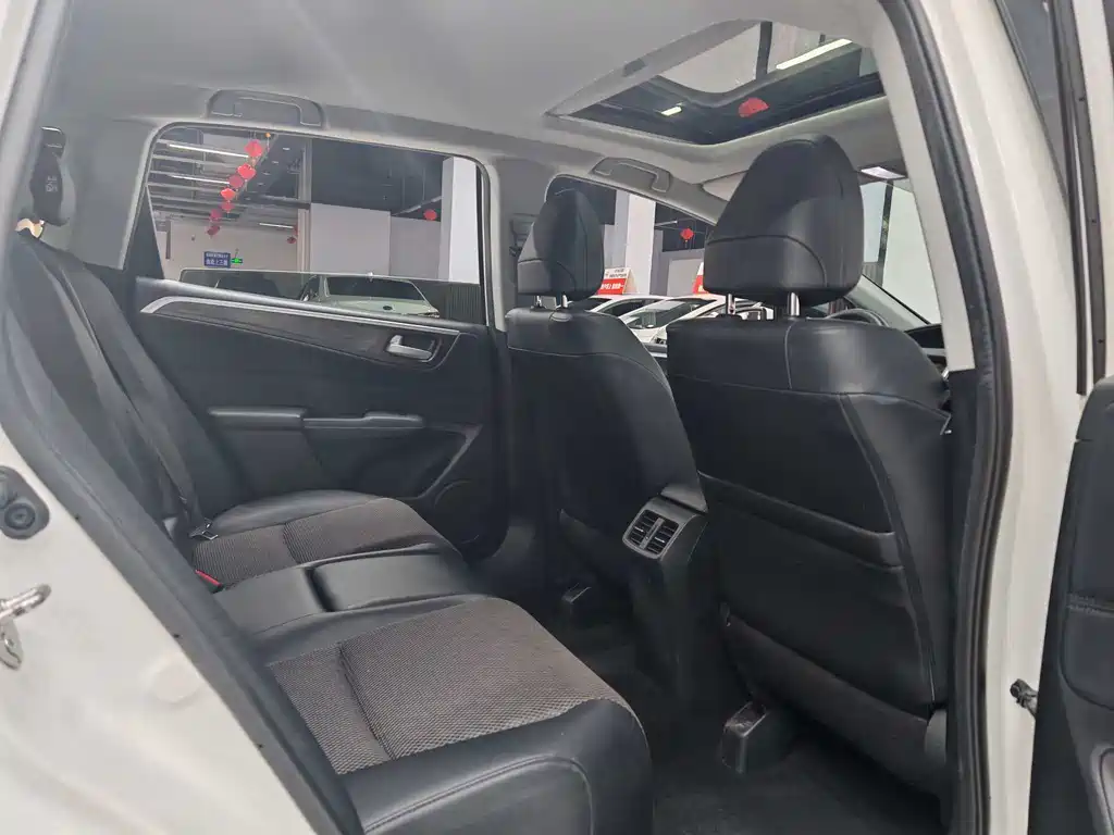 Honda Jade 2018 — фото 10