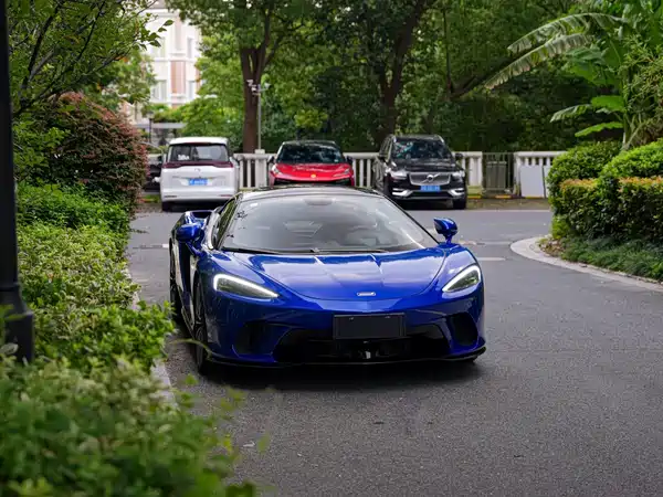 McLaren GT 2023